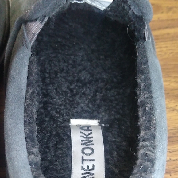 Minnetonka Mens Gray Suede Slip-On Loafers with Elasticized Opening Size 10 - Picture 7 of 11